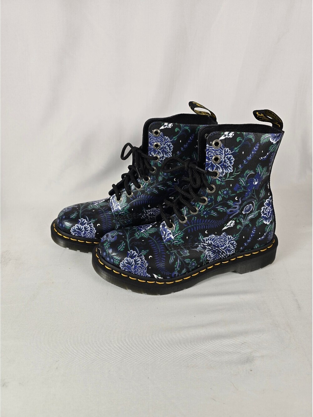 Dr. Martens 1460 Mystic Floral Boots Sz 8